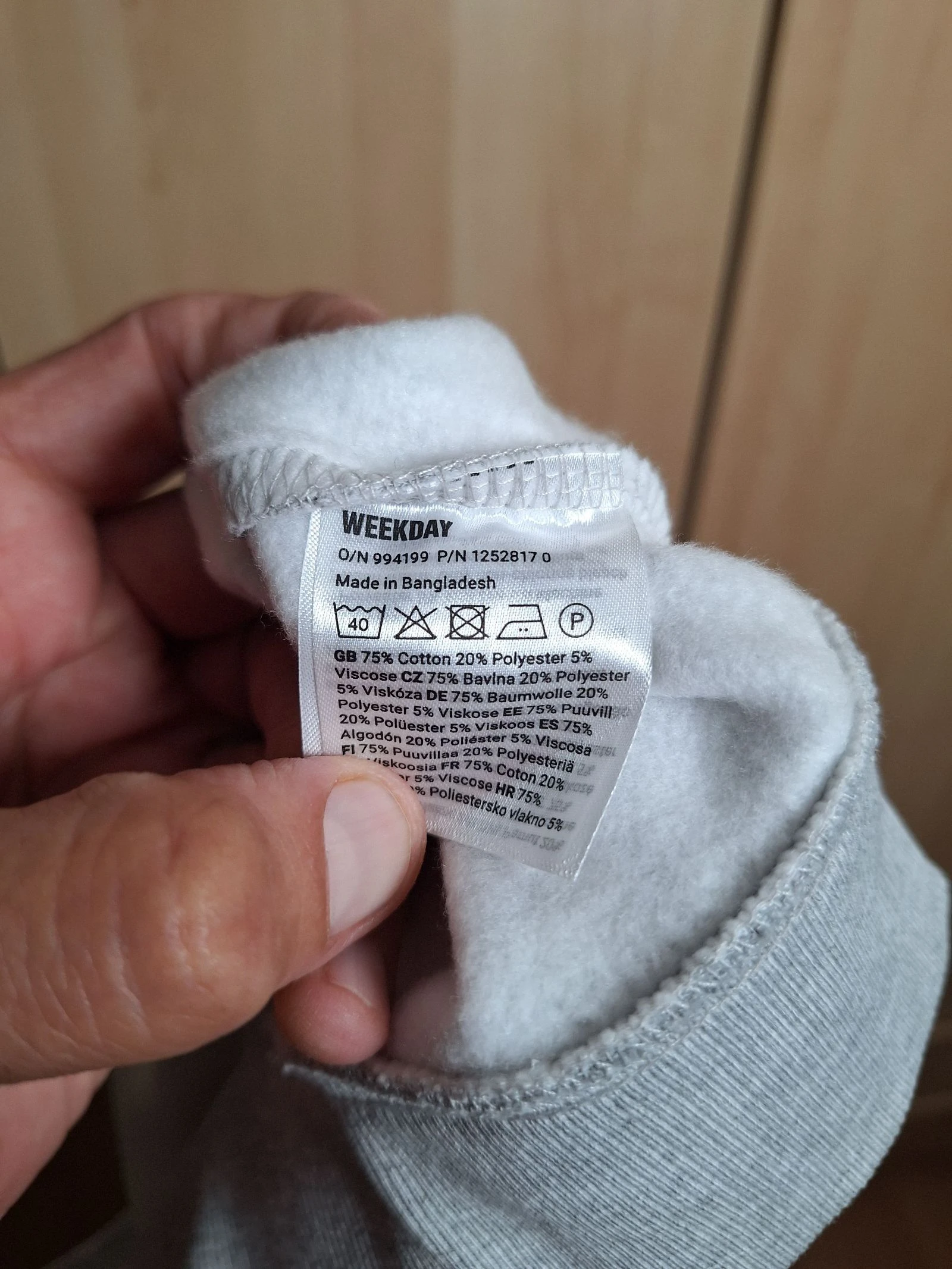suéter weekday cinza desfiado gola redonda novo com etiqueta tamanho m – photo 5